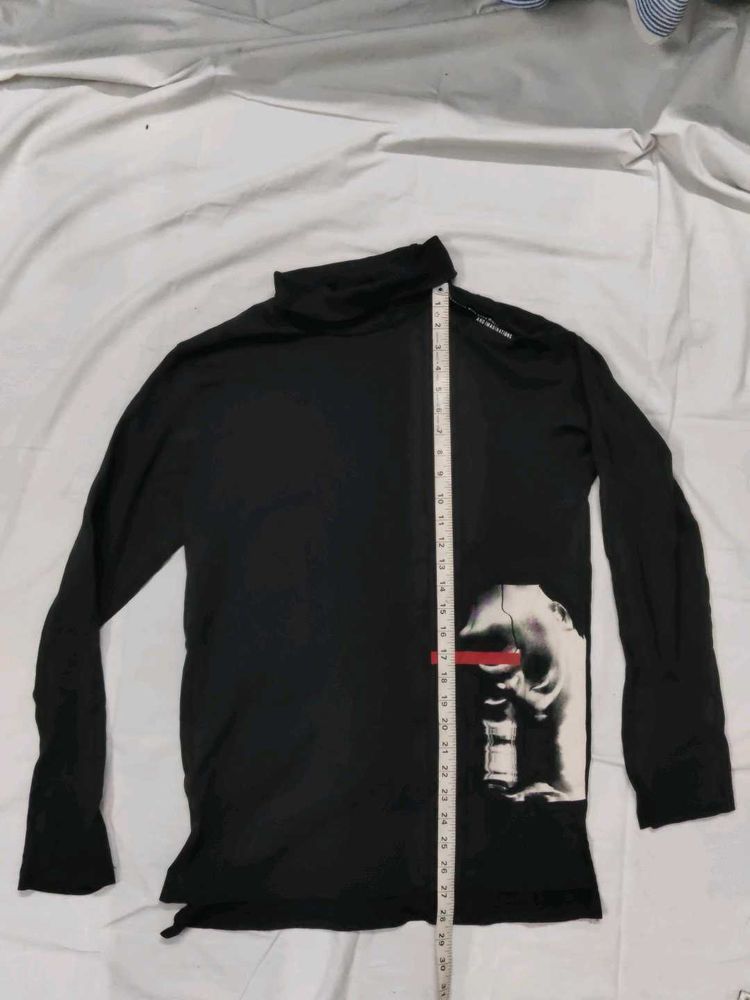 Graphic Print Turtleneck Tee