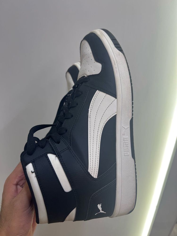 Puma Sneakers
