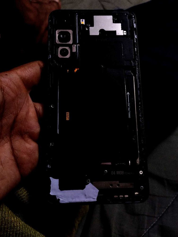 SAMSUNG S21 FE SPARE PARTS ONLY