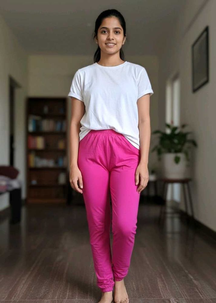 New and unused Pink Leggings