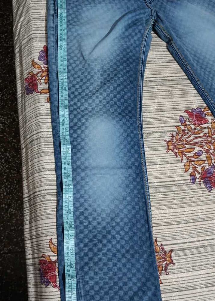 Man&#39;s Denim Jeans