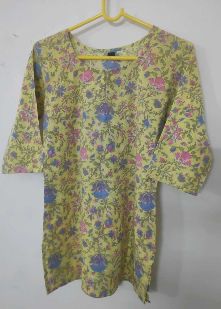 Floral Print Short Kurta