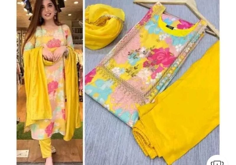 Floral Print Embellished Kurta Set