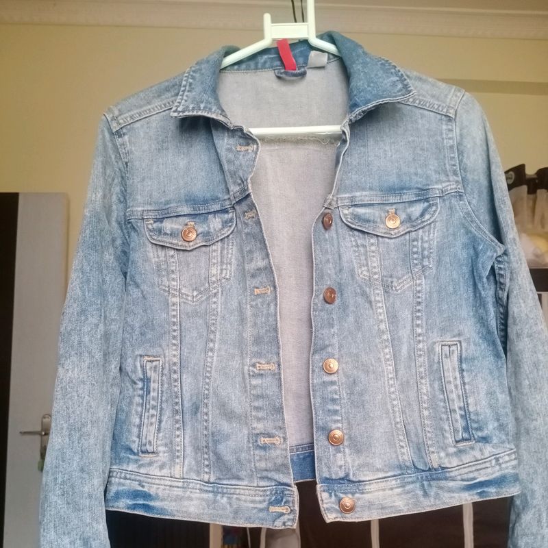 H&amp;m Relaxed Fit Denim Jacket ❤