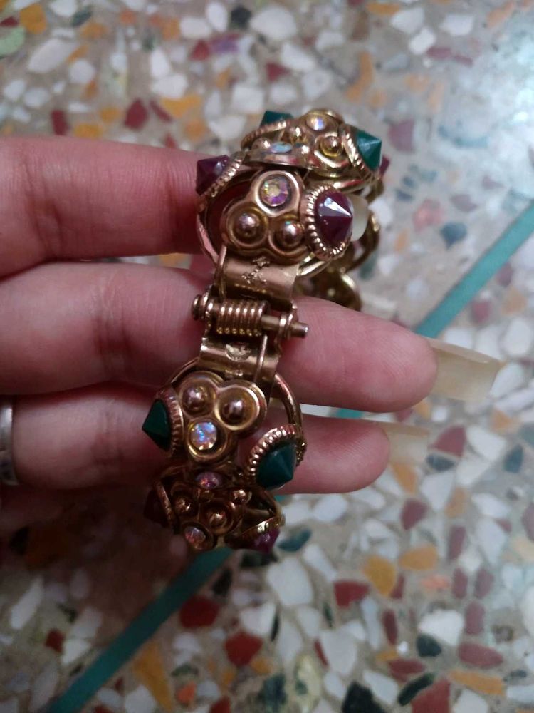 Bracelet
