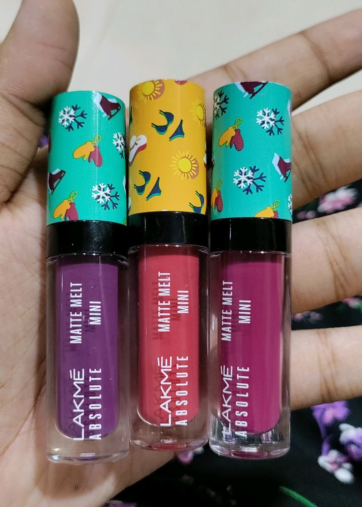 Lakme Absolute Matte Melt Mini Lipstick