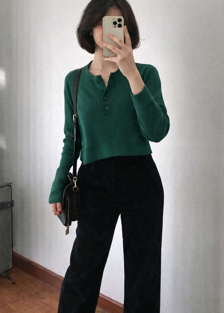 Green Button-Up Long Sleeve Top