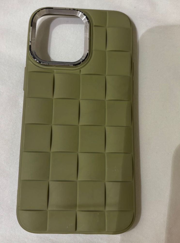 3D Checkered Purple,green 14 Pro Max