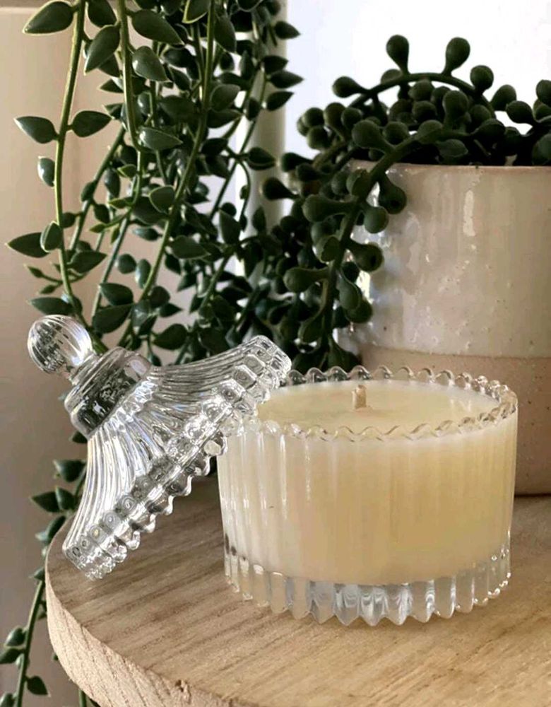 Elegant Ribbed Glass Scented Candle..🕯️✨✨