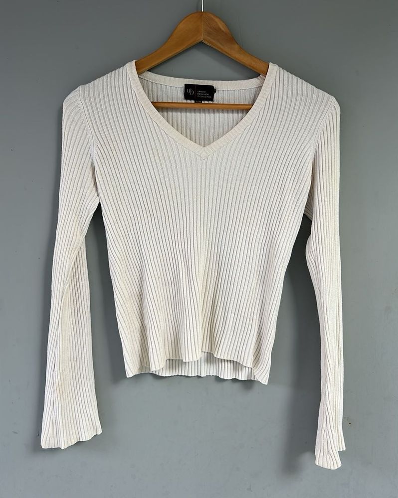 Ribbed V-Neck Long Sleeve Top
