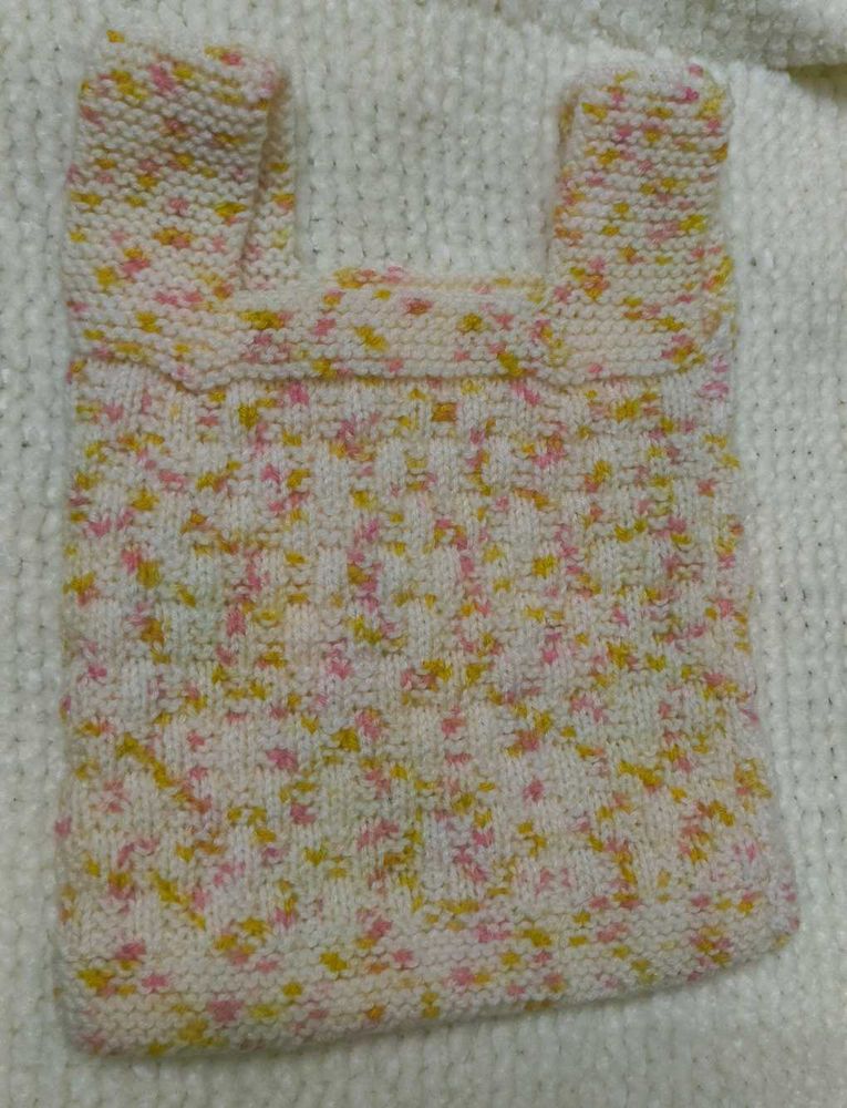 handmade knitt baby vest