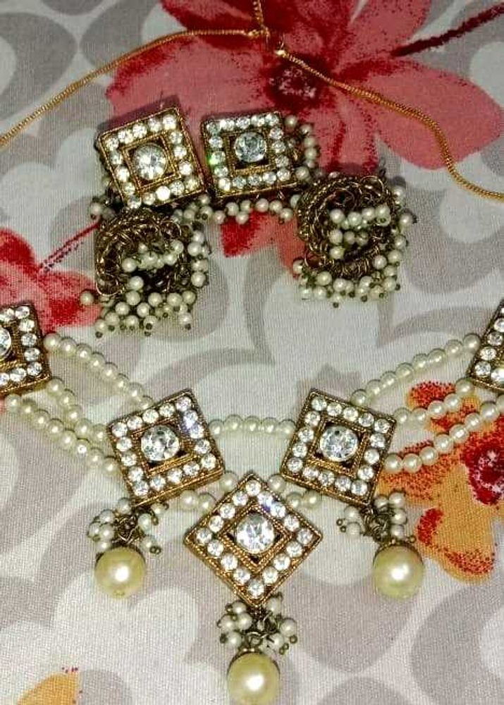 Elegant Jewelry Set Hand Made