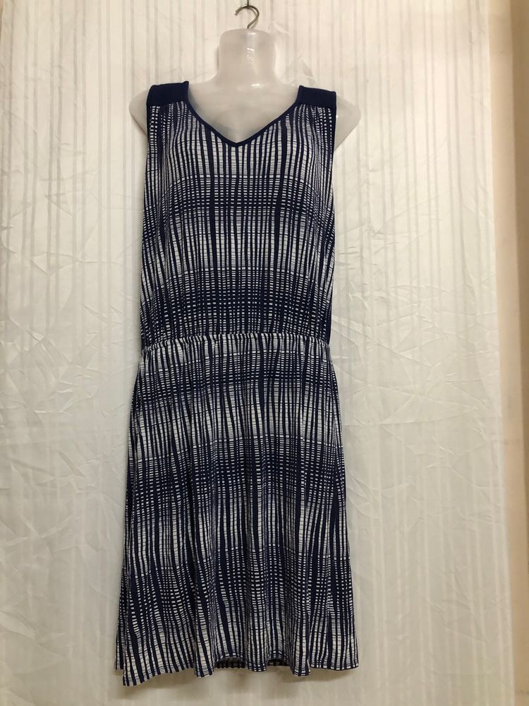 Deletta Blue Midi Sleeveless Dress