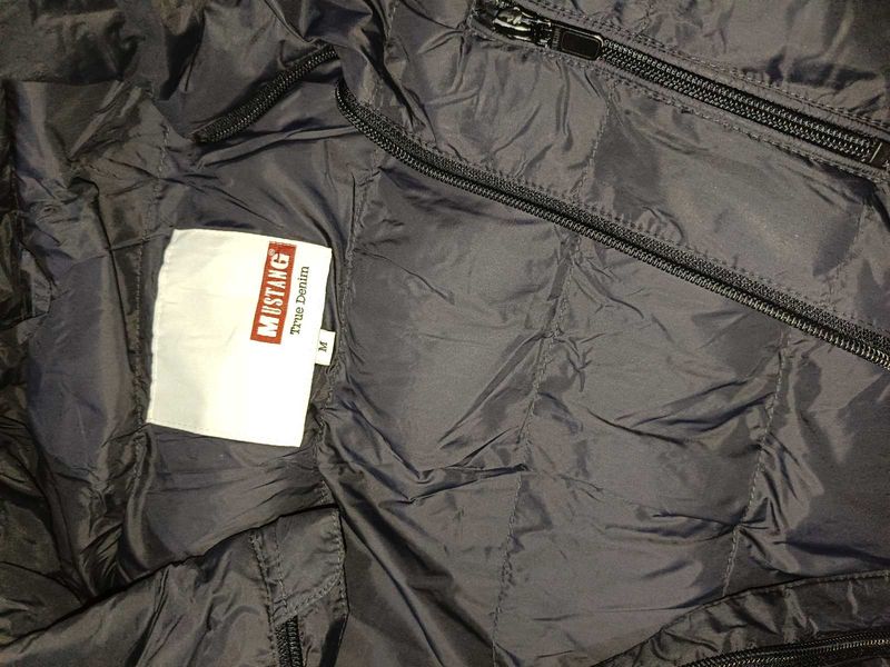 Mustang Jacket with veracity