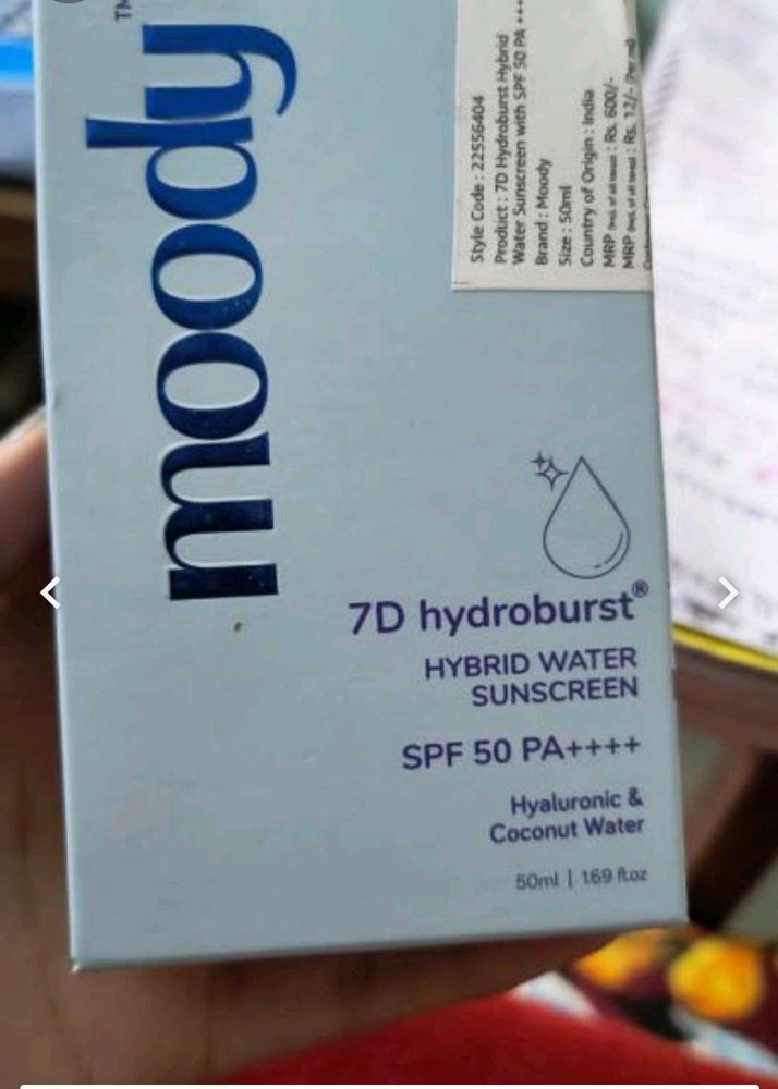 MOODY 7D Hydro Burst Hybrid Water Sunscreen