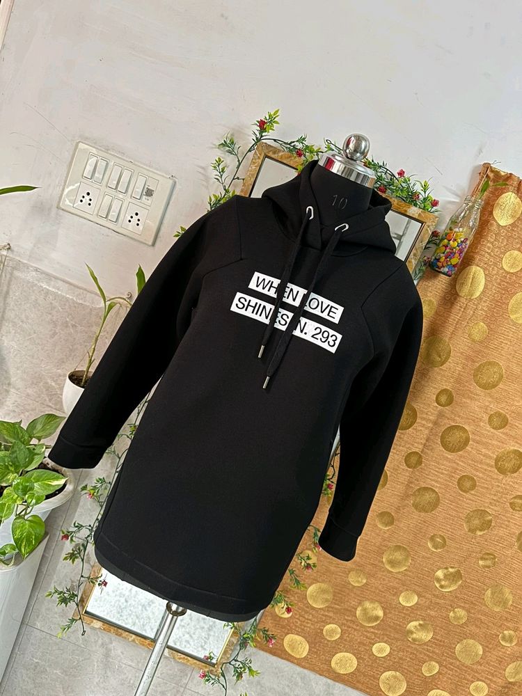 Soft And Light Weight Thick Fabric Hoodie
