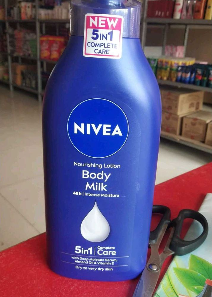 Nivea Nourishing Body Milk