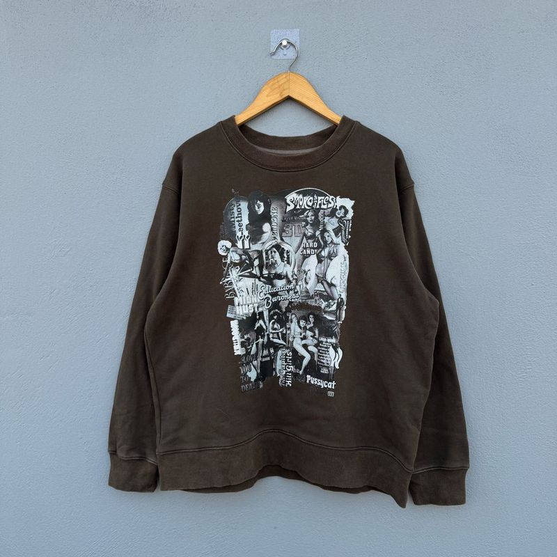 Graphic Print Sweatshirt
