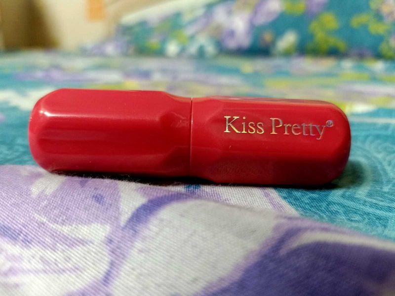 Peachy Pink Lipstick