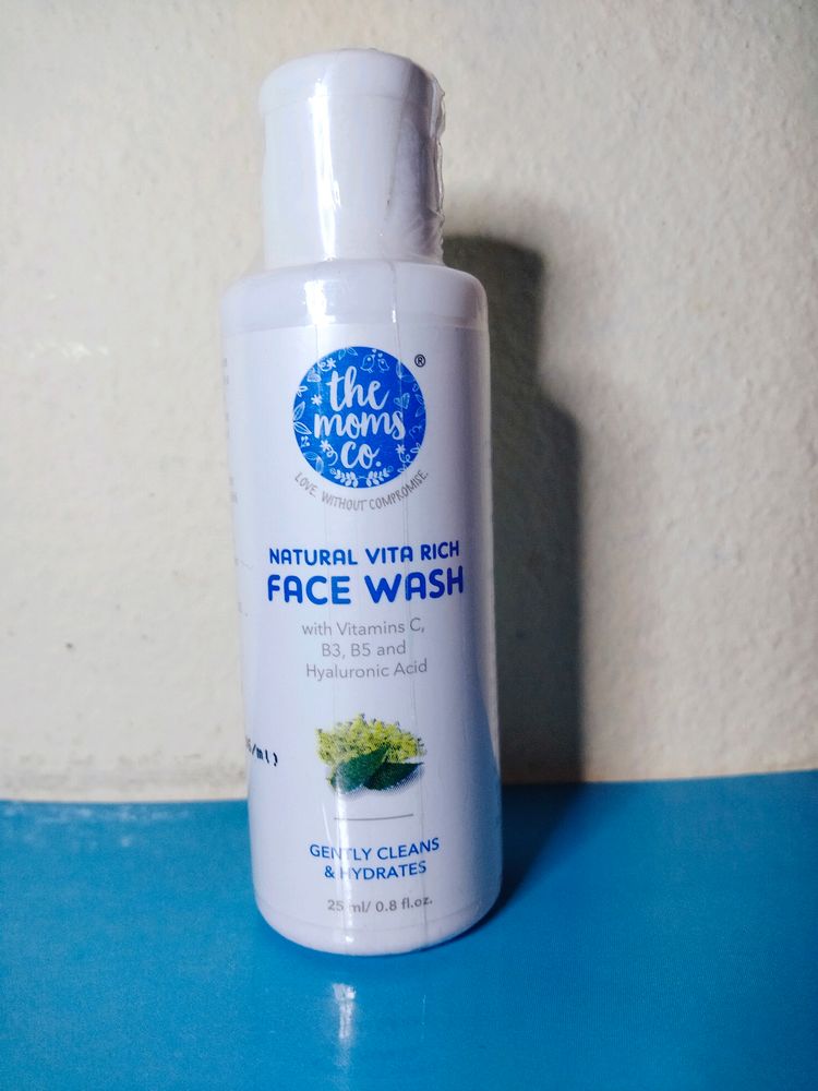 Natural Vita Rich Face Wash