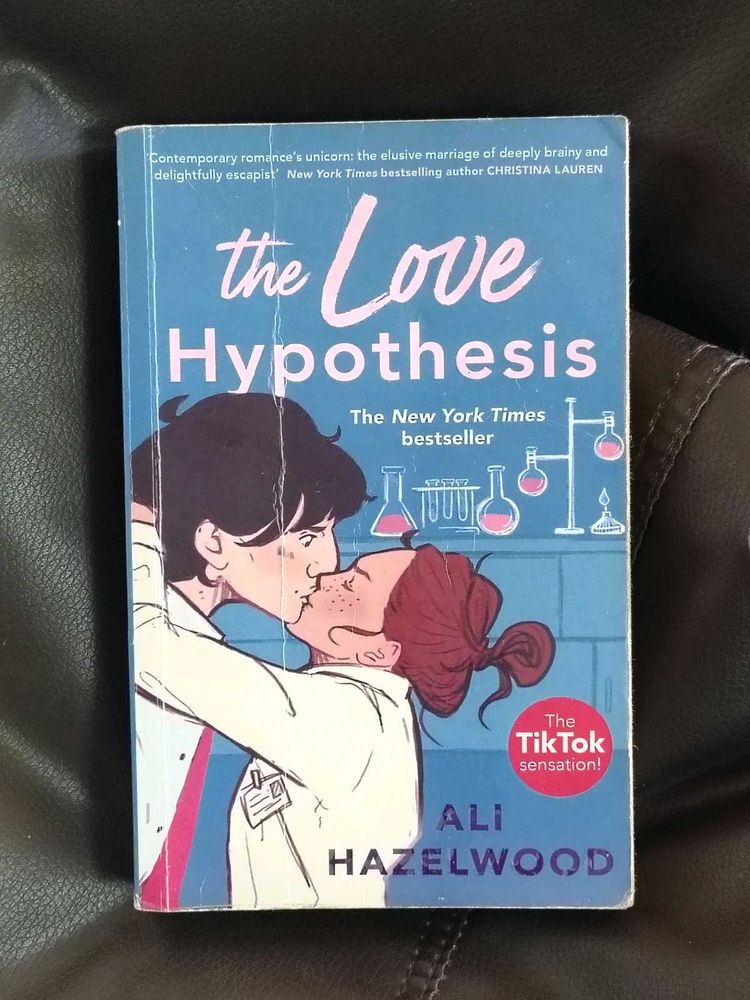 The Love Hypothesis by Ali Hazelwood