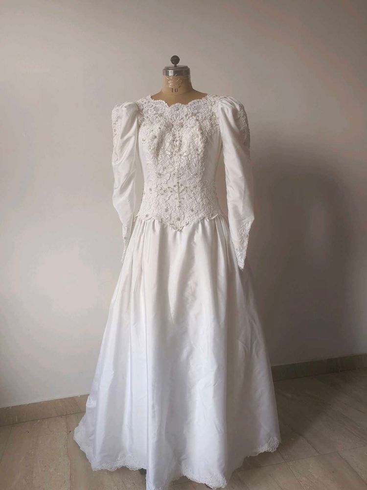Vintage Lace Wedding Dress