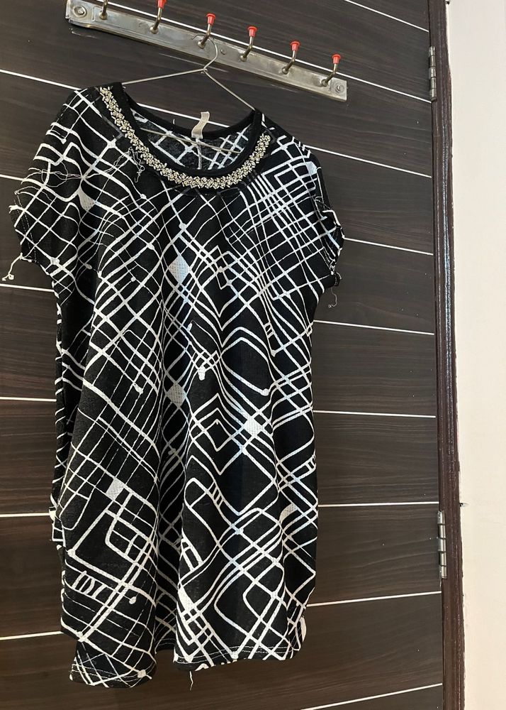 Black &amp; White Patterned Dress