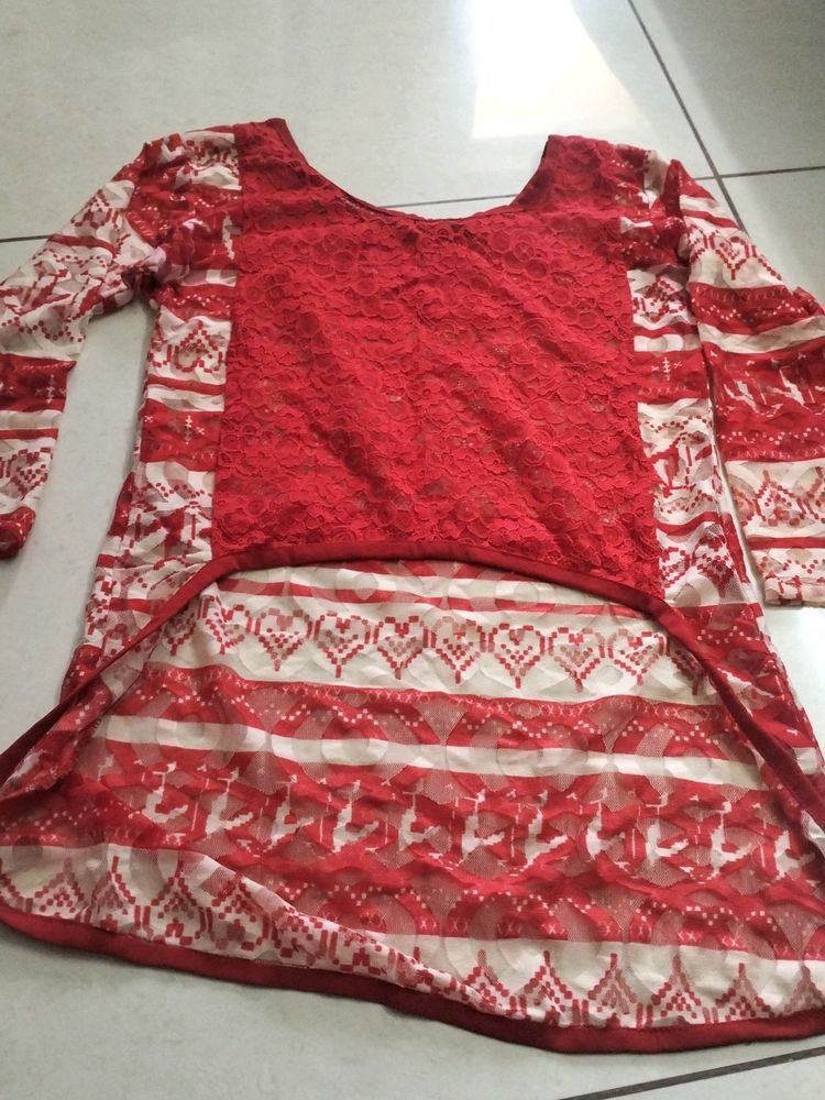 A Red Top
