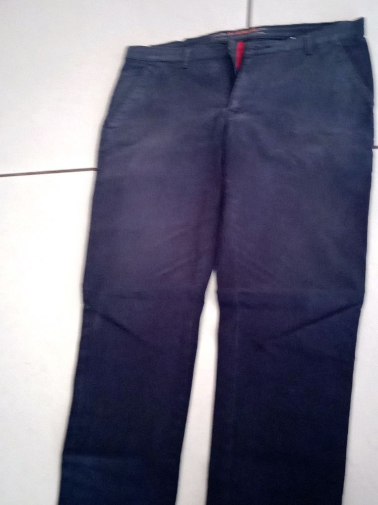 Black Jeans 32 In