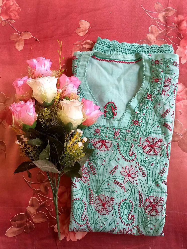 Awadhi ChikanKaari Elegant Embroidered Kurta
