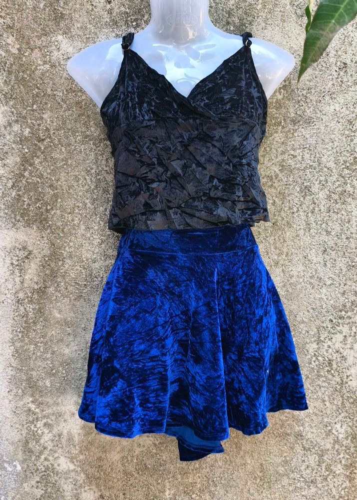 3.23.1 CUTE NAVY BLUE SKIRT