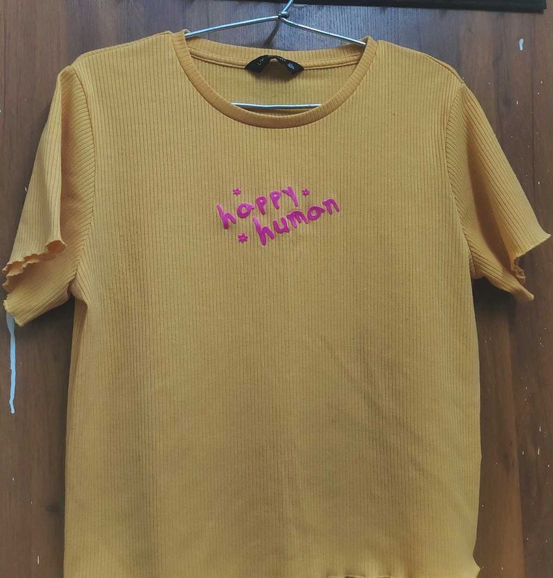 Graphic Crop Tee 🧇🍋🍯🌻