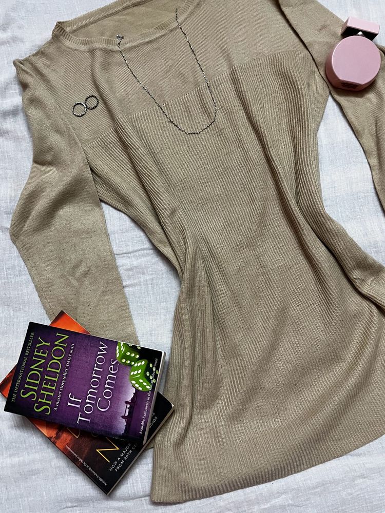 Chic Beige T-shirt🫶🏻