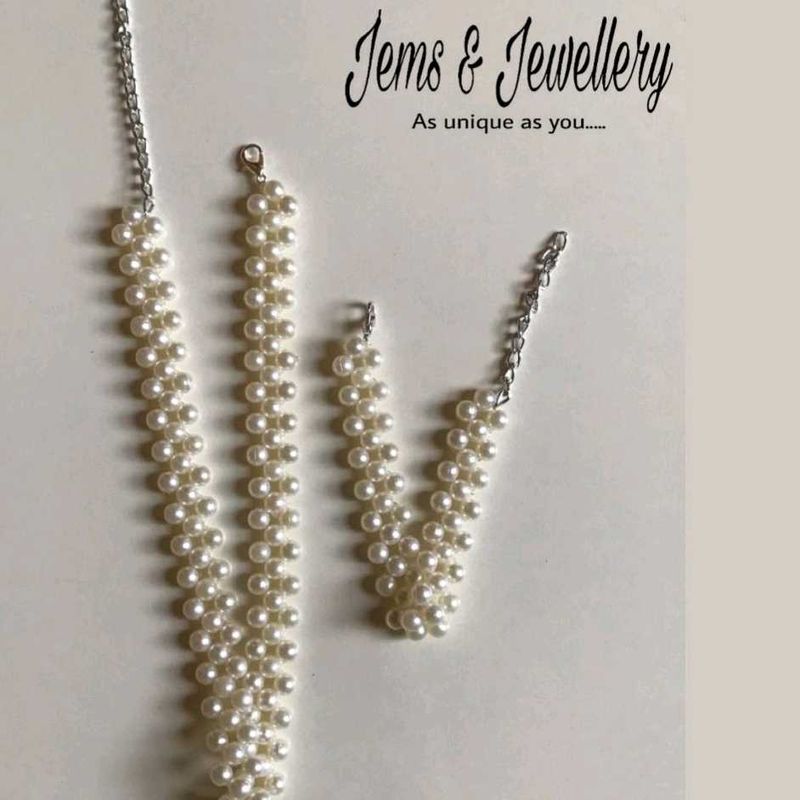 Pearl Chocker &amp; Bracelet 🤍