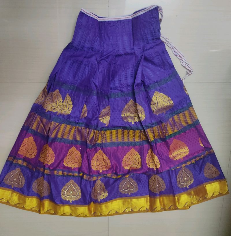 Purple Thavani Set