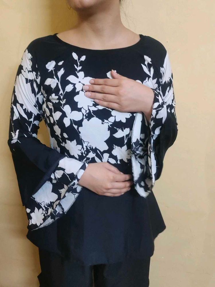 New Top Black