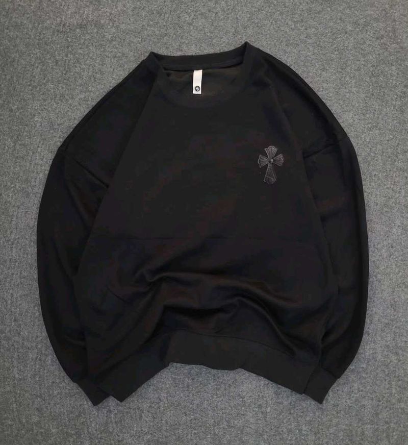 Black Pullover Sweatshirt