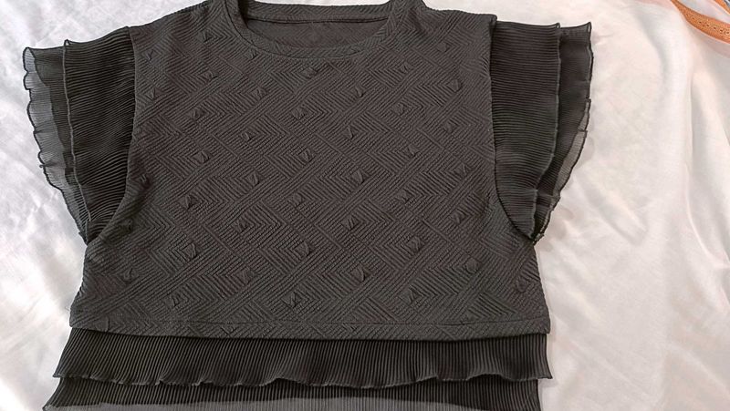 Textured Pleated Tank