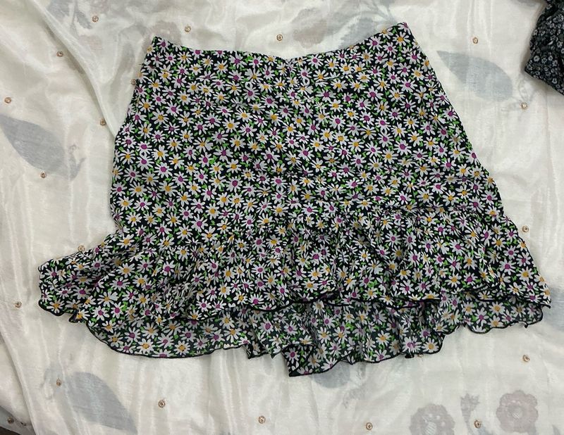 Floral Ruffle Mini Skirt