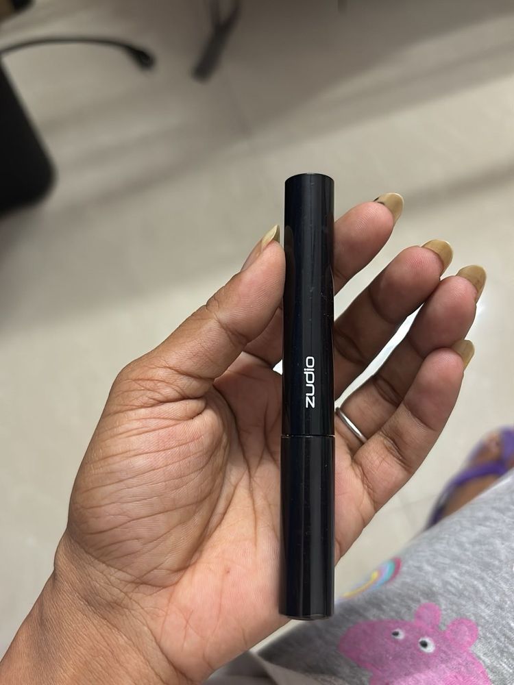 Zudio Shimmer Black Eyeliner