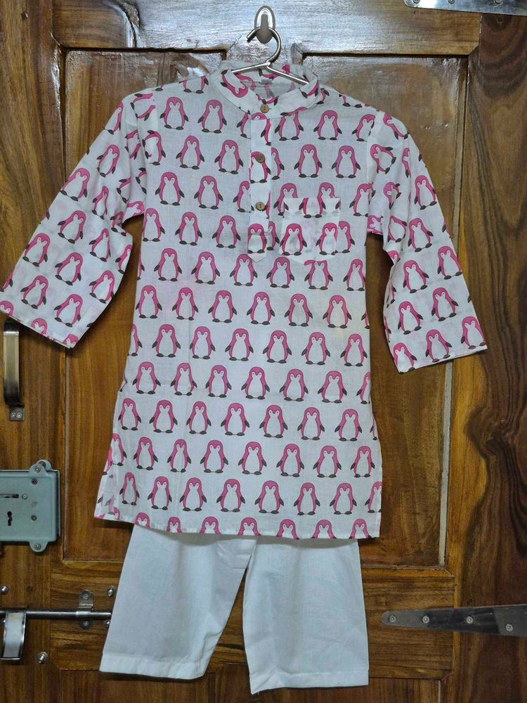 Cute Penguin Print Kurta Set