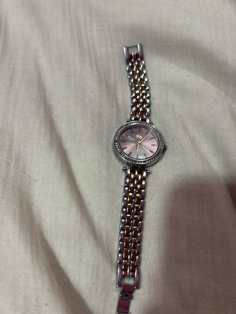Elegant Women&#39;s Watch