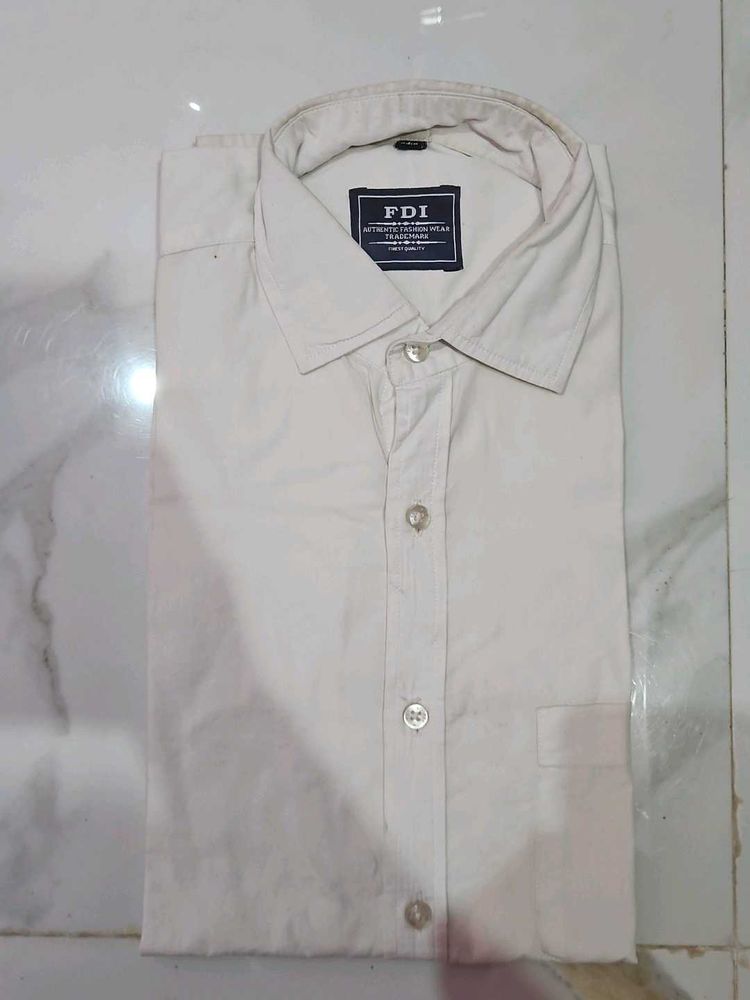 Men&#39;s Casual Shirt