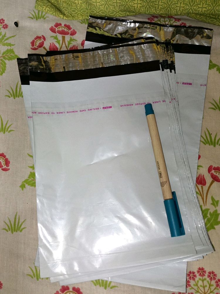 Corrier Bags And Labels 10