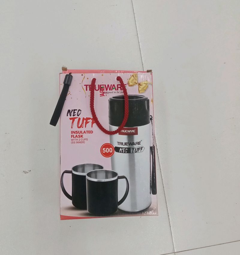 Trueware Insulated Flask With 2 Mugs