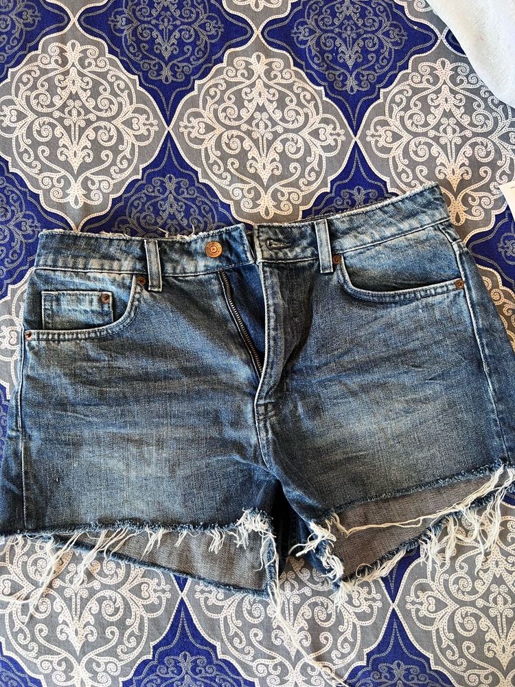 H&amp;M shorts