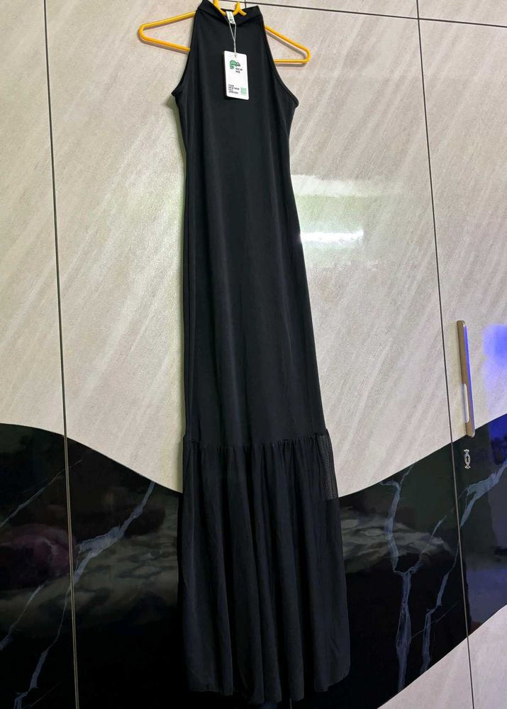 Newme Black Bodycon Dress