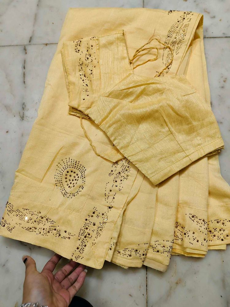 Ganpati Offer 🫴 Beautiful Saree With Blouse 😍