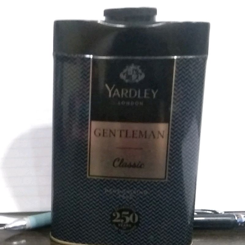 Men Yardley London Talc