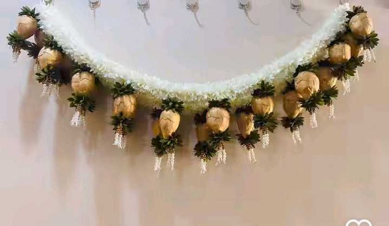 Gajra Floral Toran